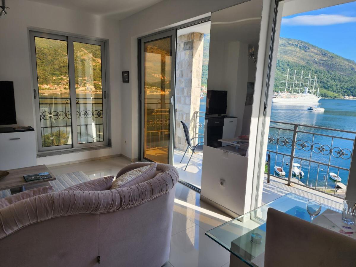Apartment Galina Tivat Exterior foto